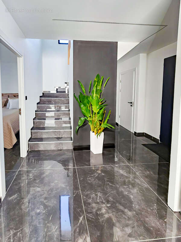 Maison à SAINT-MAURICE-L'EXIL