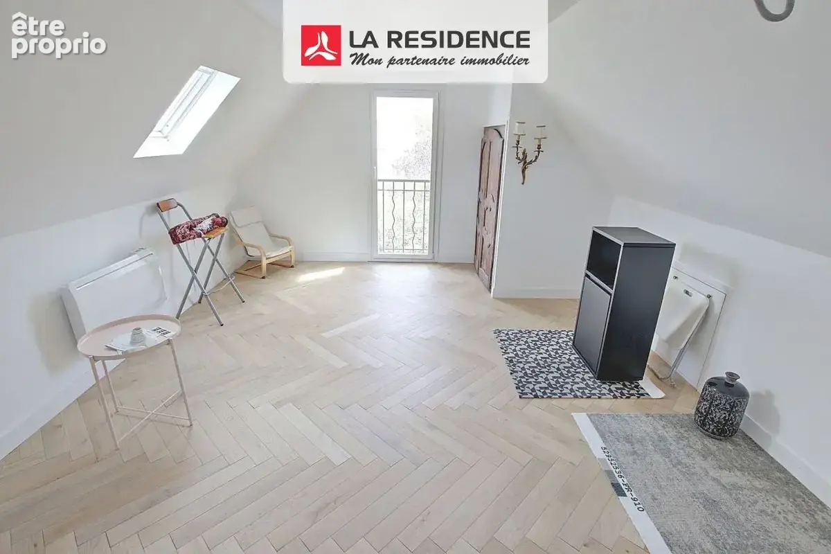 Maison 168 m² à Le Mesnil-Saint-Denis  - photo 8