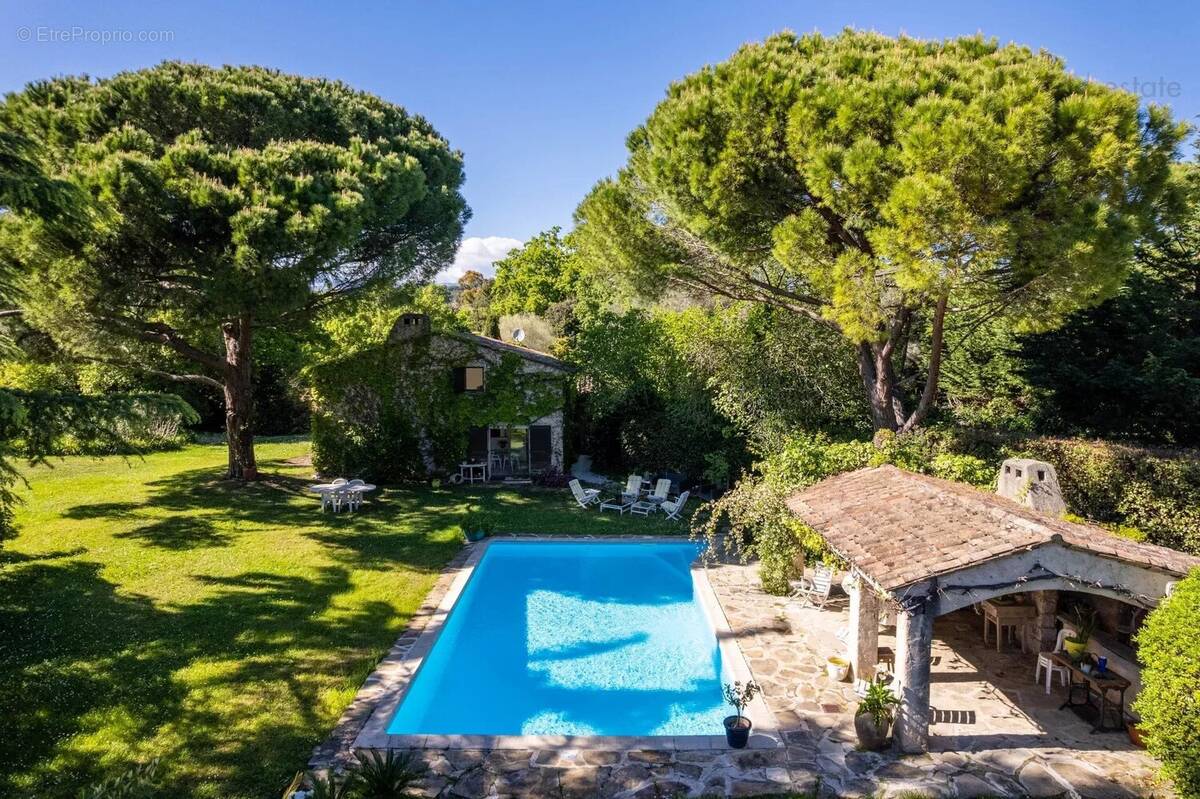 Maison à MOUGINS