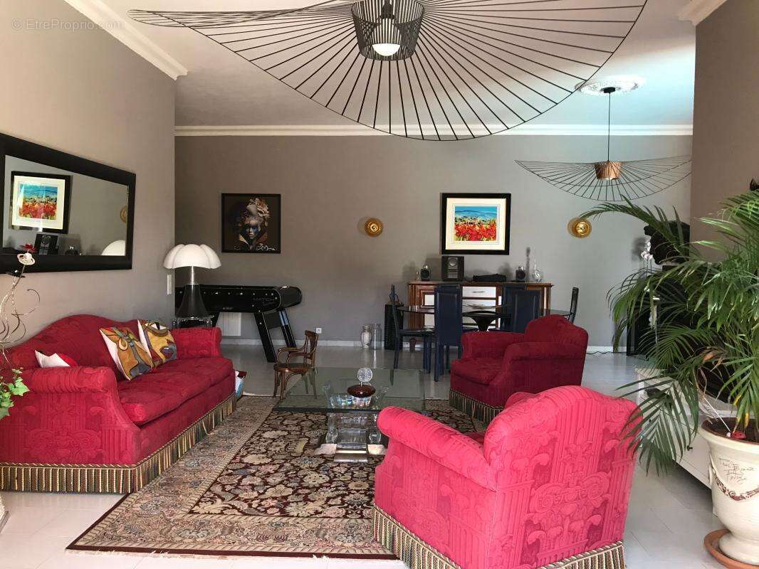 Maison à VAISON-LA-ROMAINE