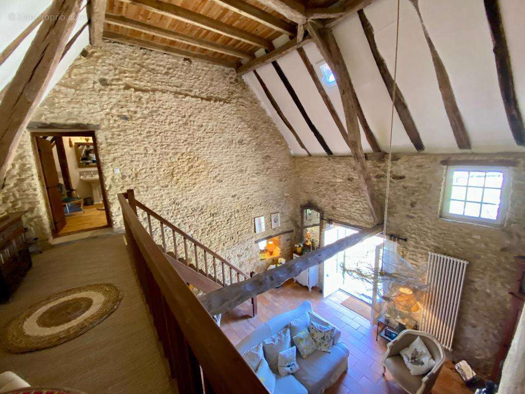 Maison à SAINTE-ALVERE