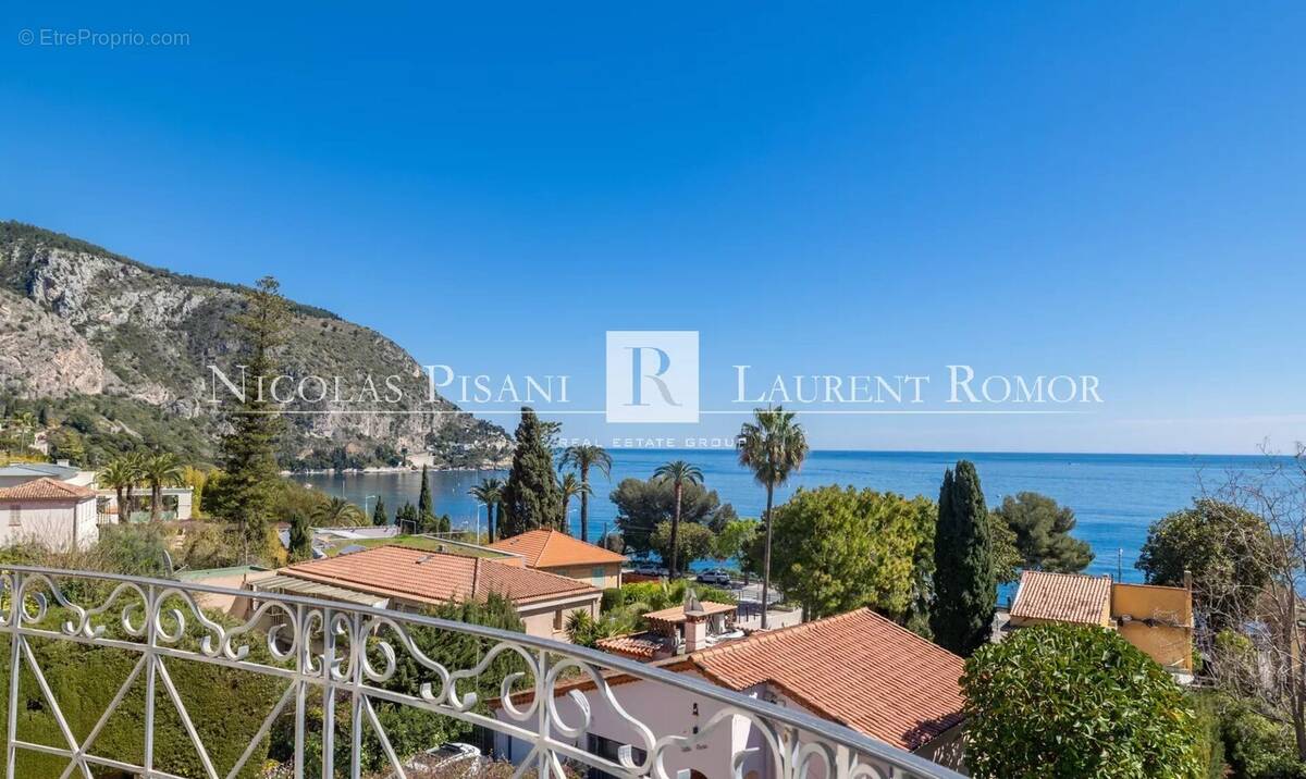 Maison à EZE