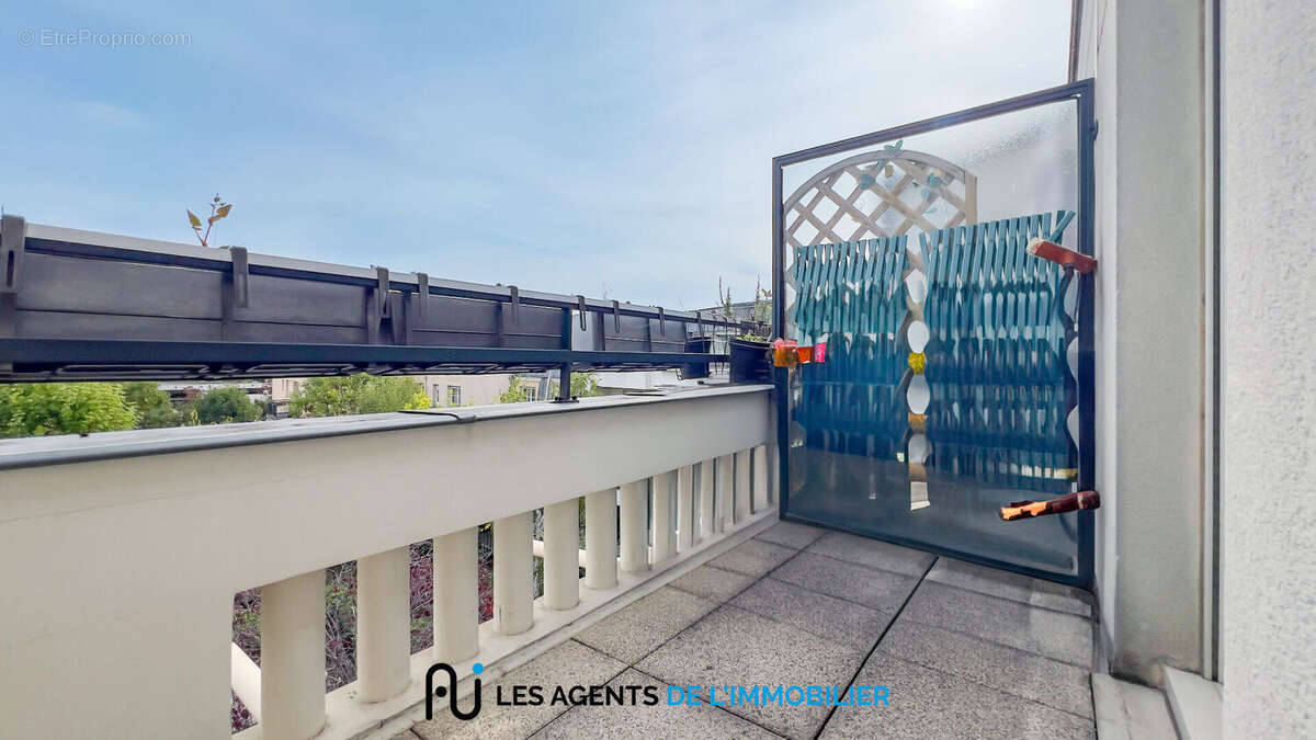 Appartement à NANTERRE