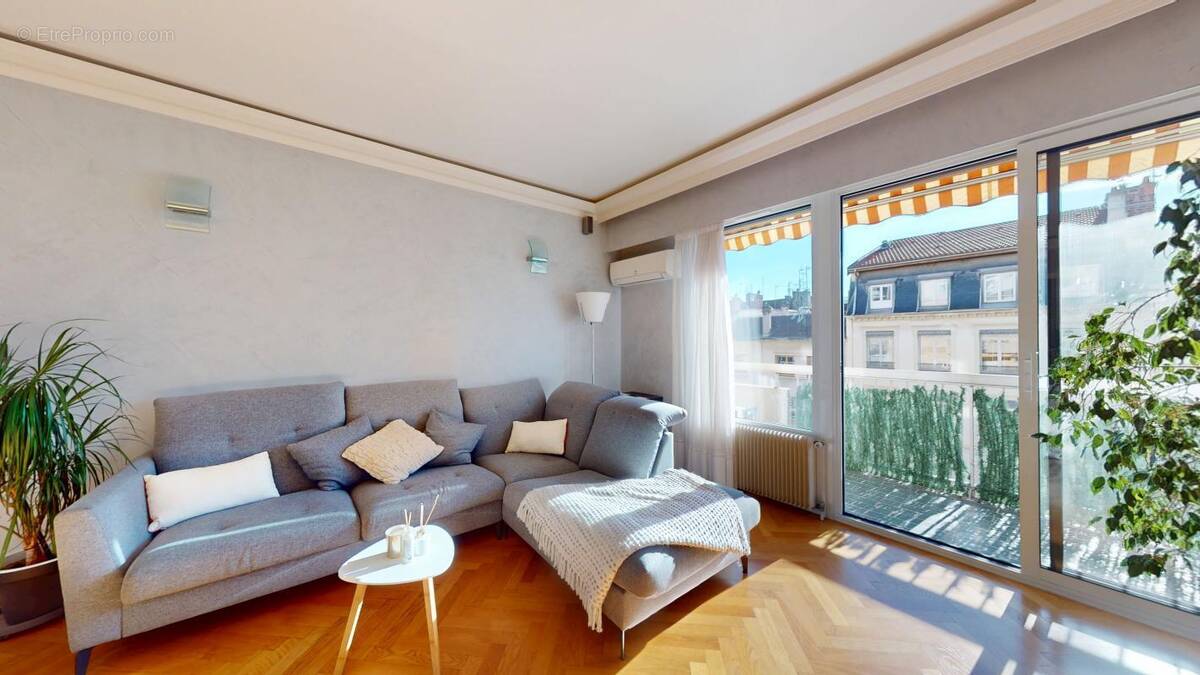 Appartement à LYON-6E