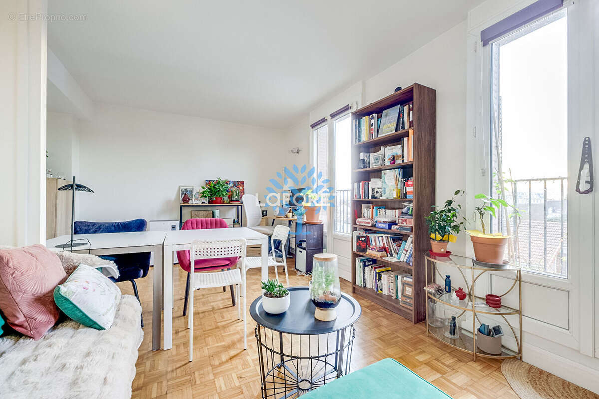 Appartement à FONTENAY-SOUS-BOIS
