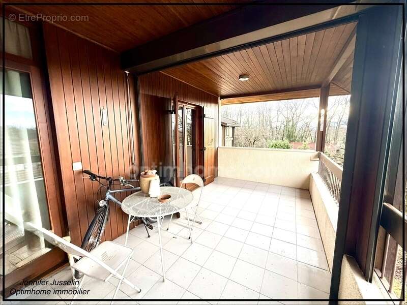 Appartement à PREVESSIN-MOENS