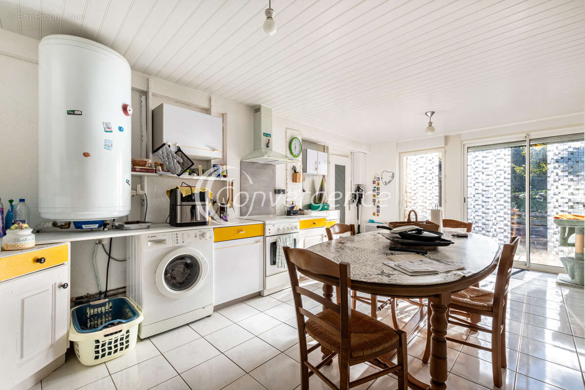 Maison à LA PORCHERIE