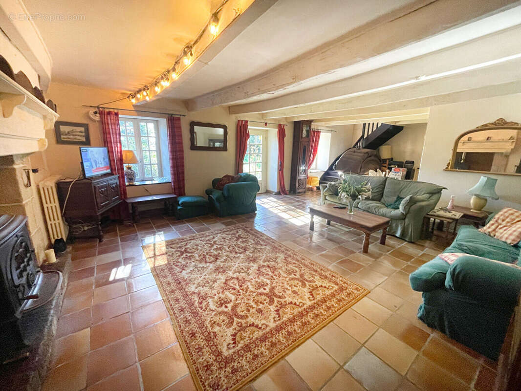 Maison à HUELGOAT