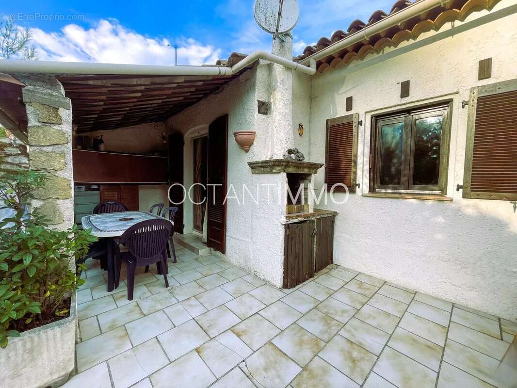 Maison à CAGNES-SUR-MER