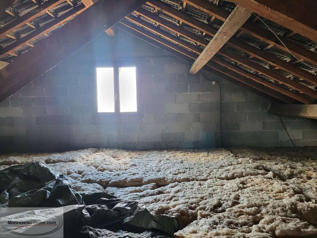 Maison à PONT-DE-VAUX