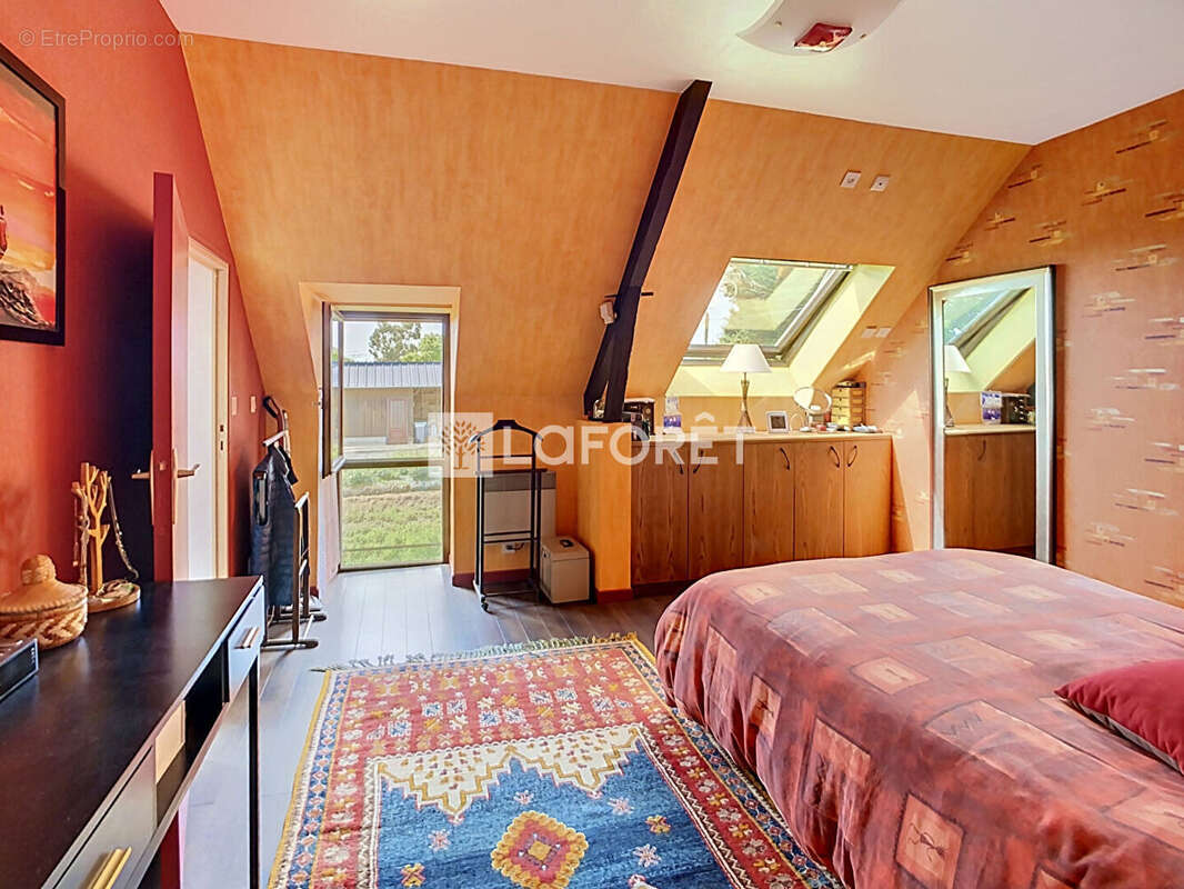 Maison Saint Malon Sur Mel 4 chambres 142 m2  - séjour cathédral - photo 8