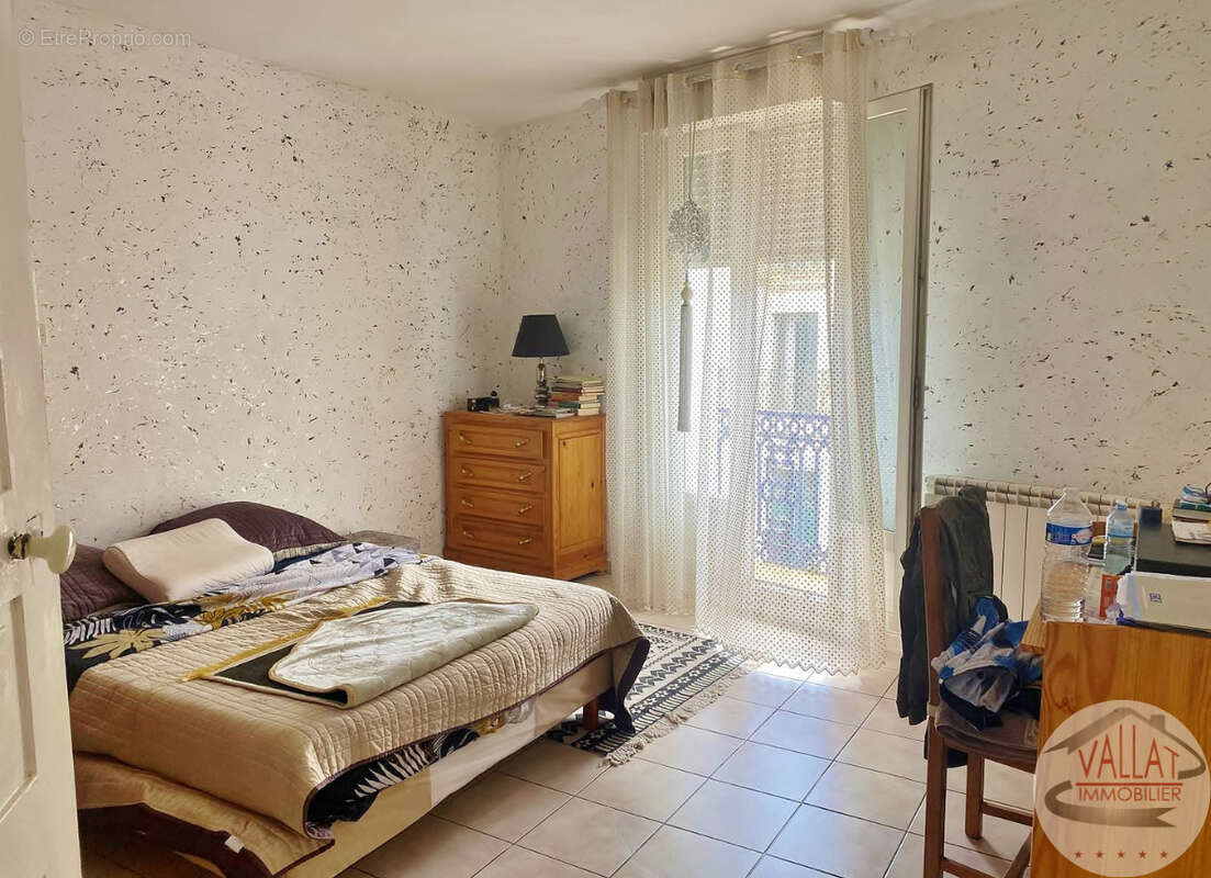 Maison type vigneronne avec cour intérieure ! - photo 9