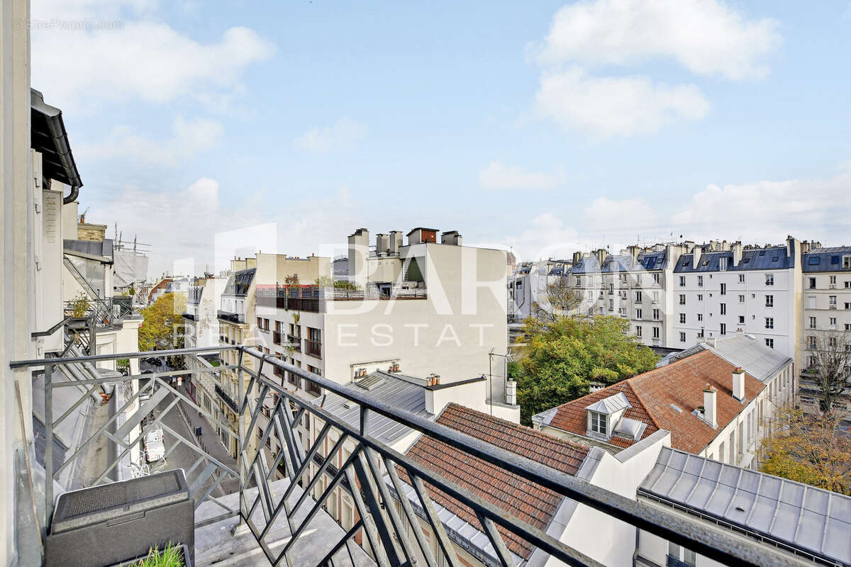 Appartement à PARIS-17E
