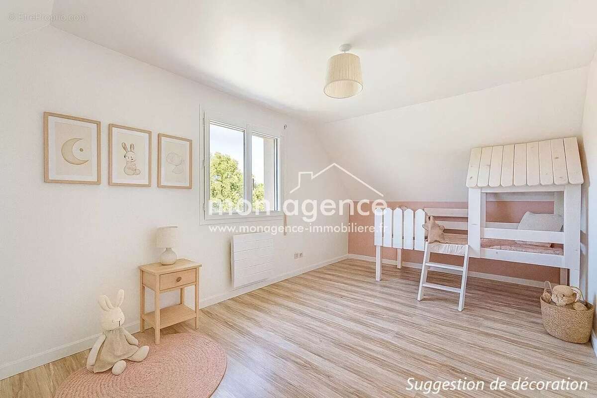 Maison à LA NEUVILLE-CHANT-D&#039;OISEL