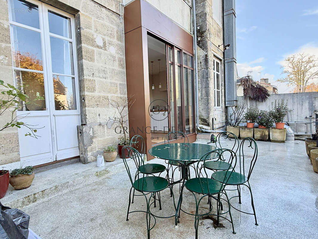 Appartement à BORDEAUX