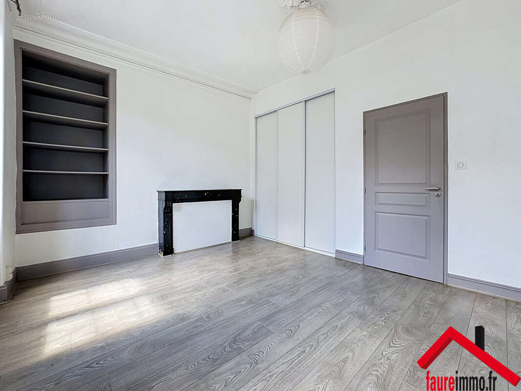 Appartement hyper centre brive-la-gaillarde - photo 4