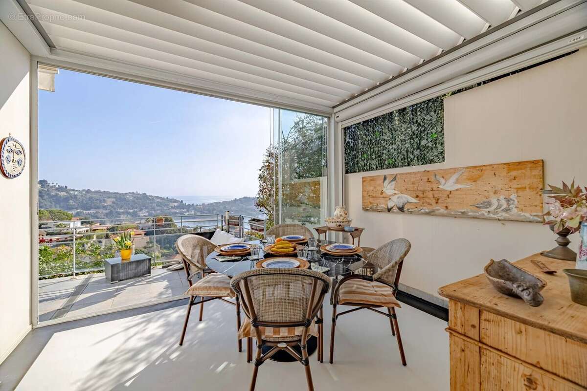 Villefranche sur Mer - Spectaculaire 3p avec terrasse et jardin vue panoramique, garage partagé en sus - photo 7