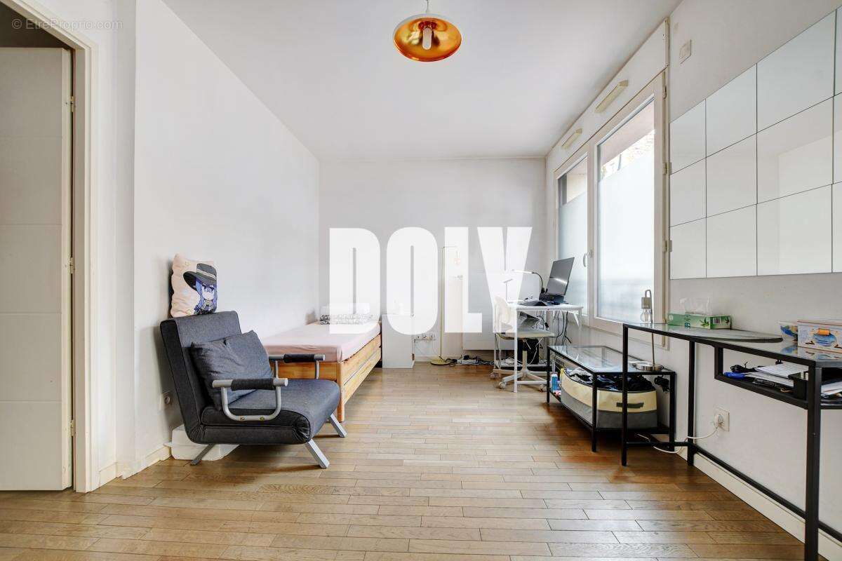 Appartement à LEVALLOIS-PERRET