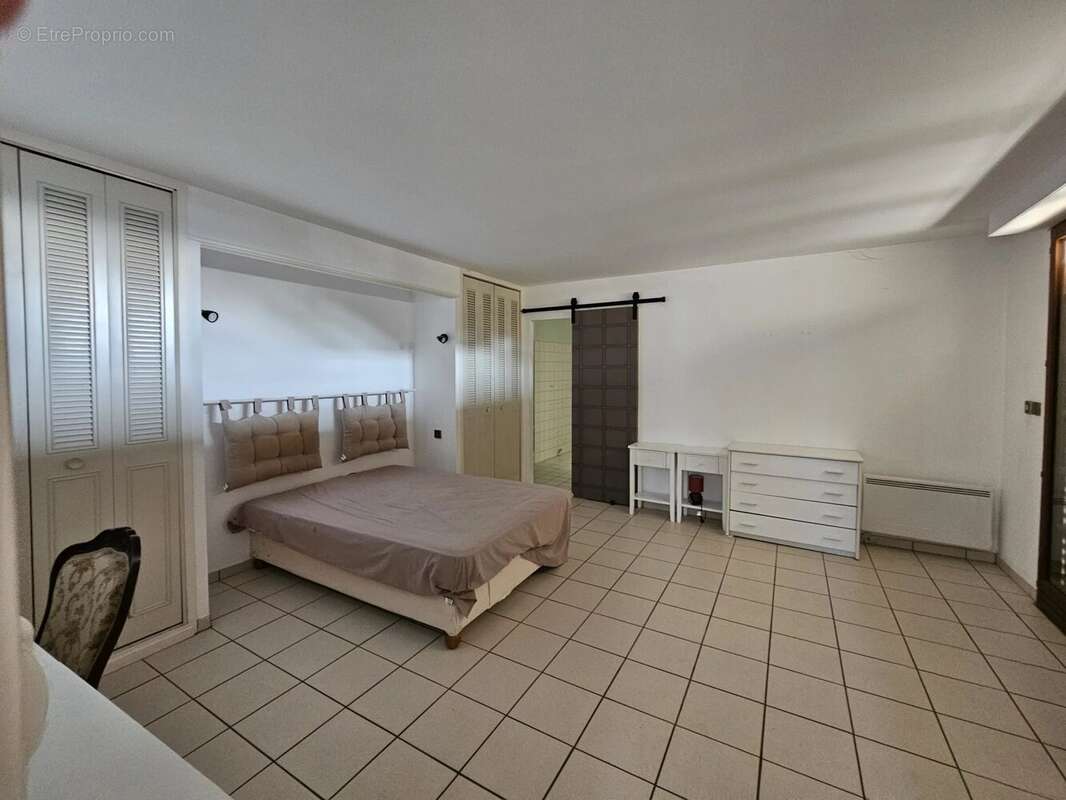 Maison à CASTELNAU-RIVIERE-BASSE