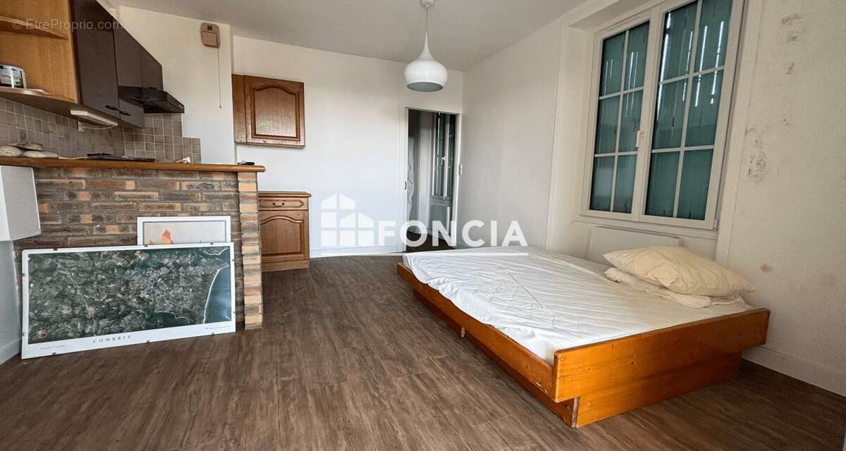 Appartement à COMBRIT