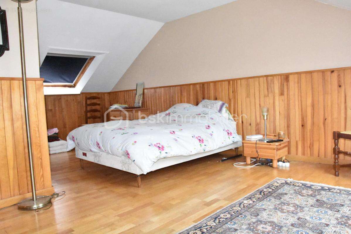 Maison à COURCOURONNES