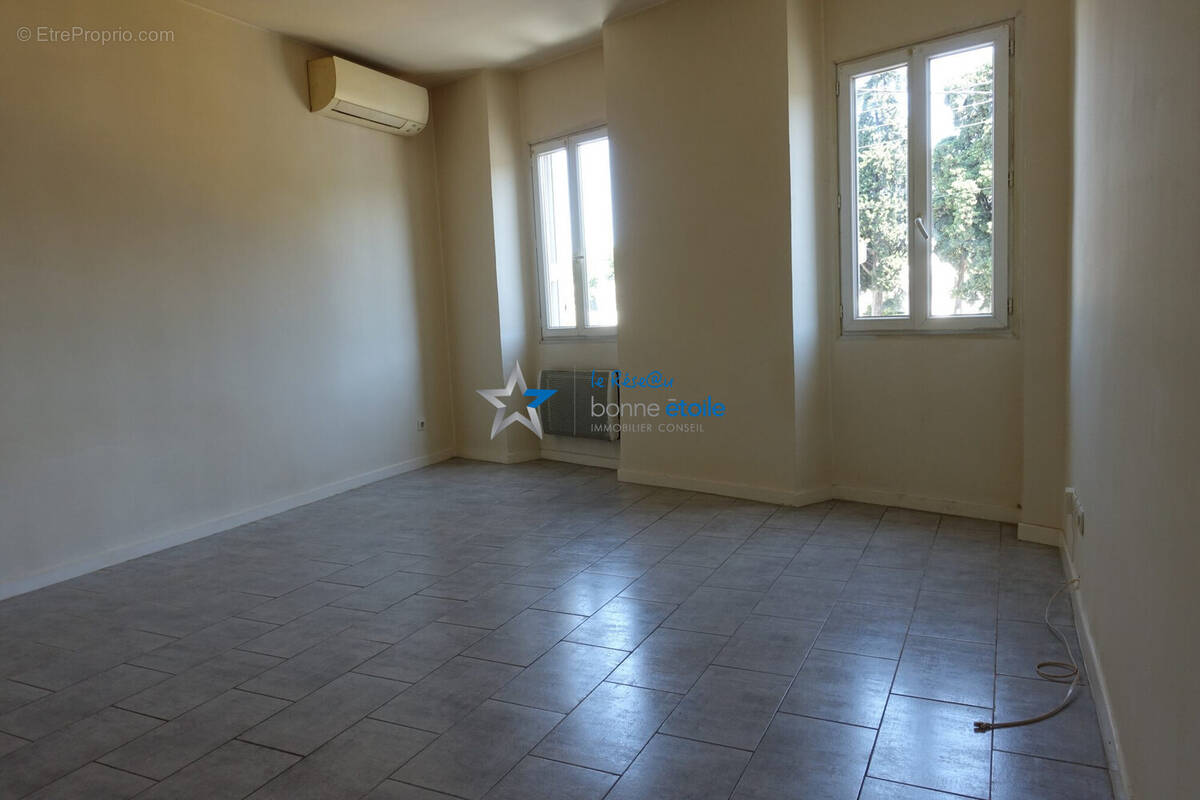 Photo Appartement à Marseille-10e au prix de 145 000€