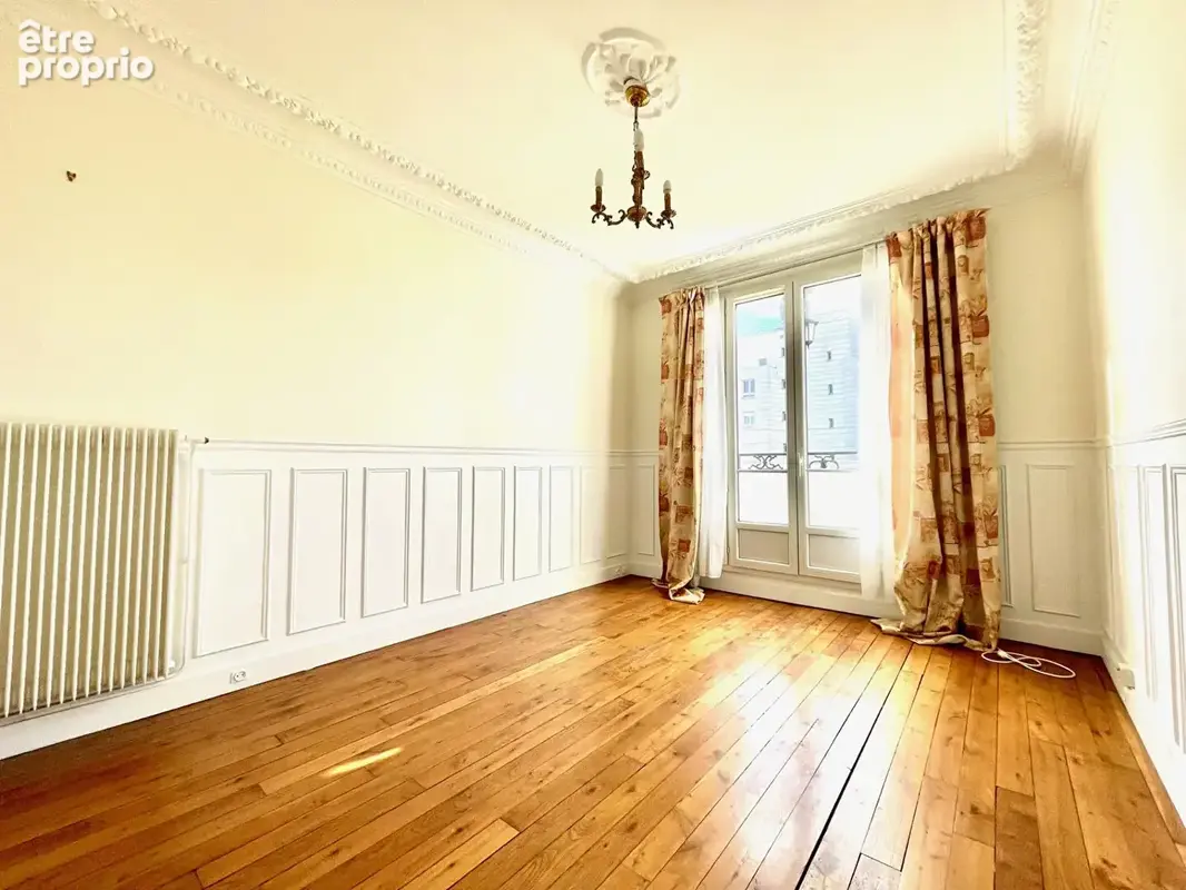 Appartement à LEVALLOIS-PERRET