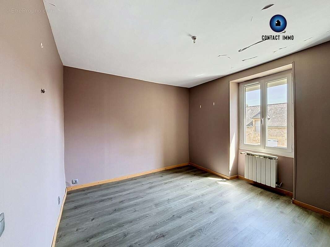 Maison à PERPEZAC-LE-BLANC