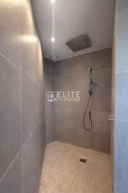 Appartement à VALLAURIS