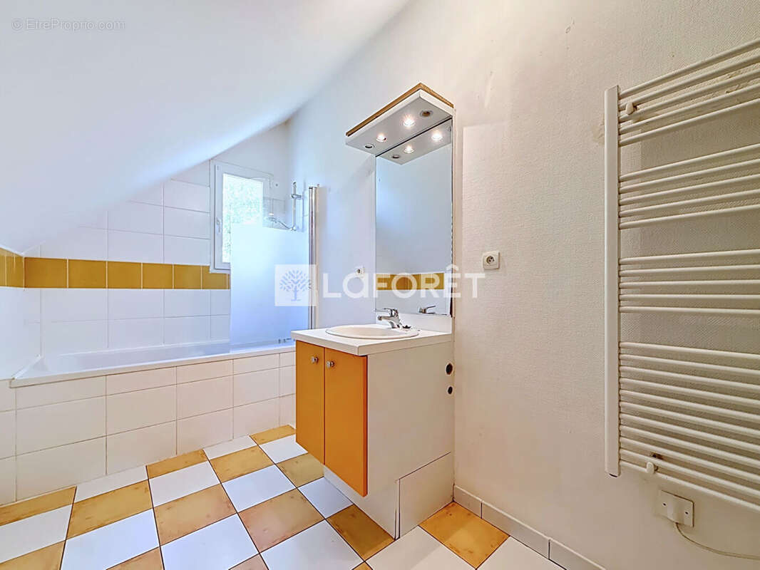 Appartement à OUISTREHAM
