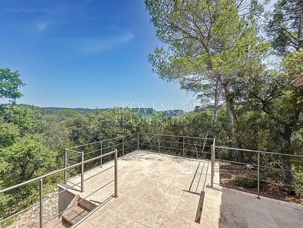 Maison à CHATEAUVERT