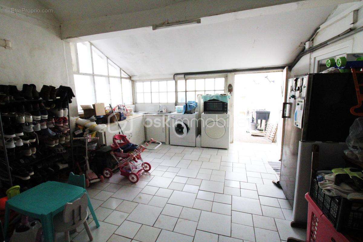 Maison à MONTEREAU-FAULT-YONNE