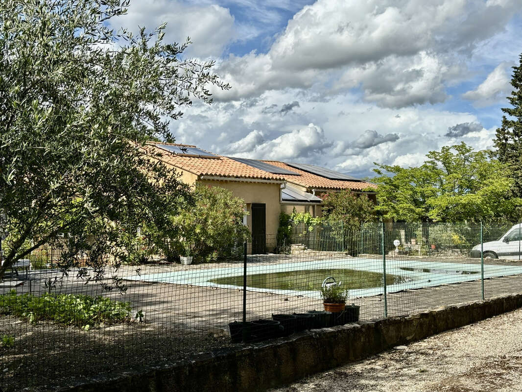 Maison à VAISON-LA-ROMAINE