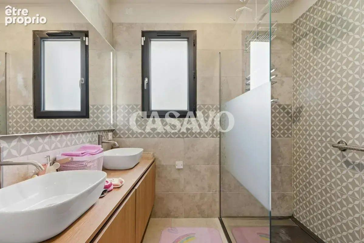 Vente Maison 5 pièces de 180m² - 13760 Saint-Cannat - photo 15