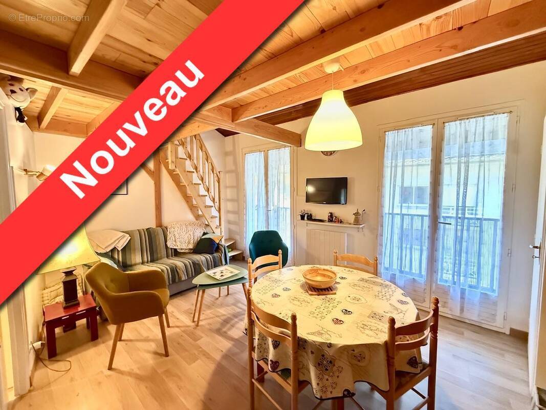   - Appartement à AX-LES-THERMES