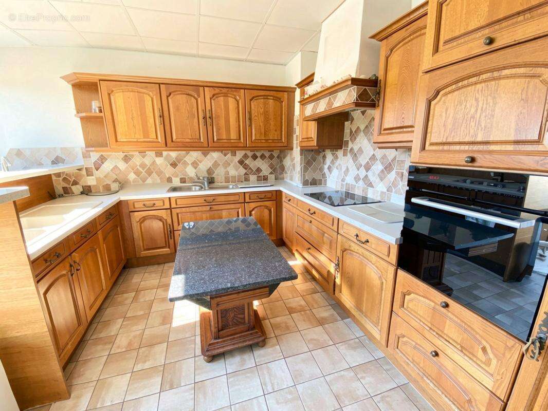 VERNON (27) - Maison 5p - 120m² - photo 4