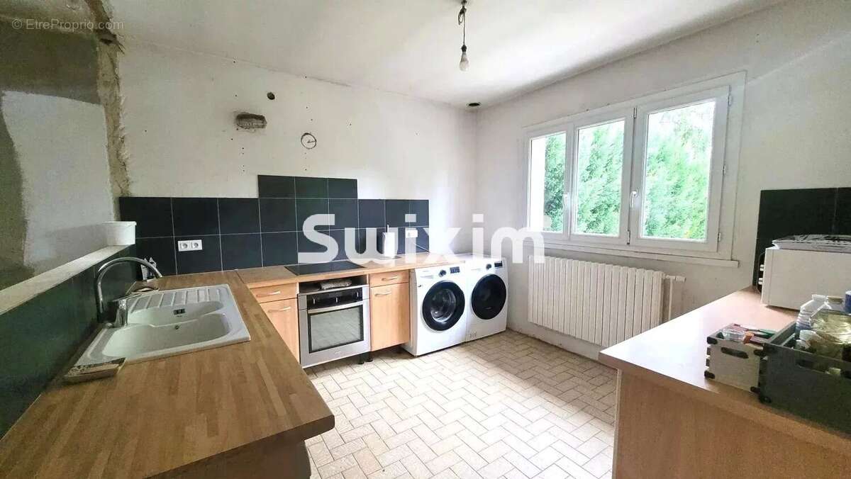 Maison à LONS-LE-SAUNIER