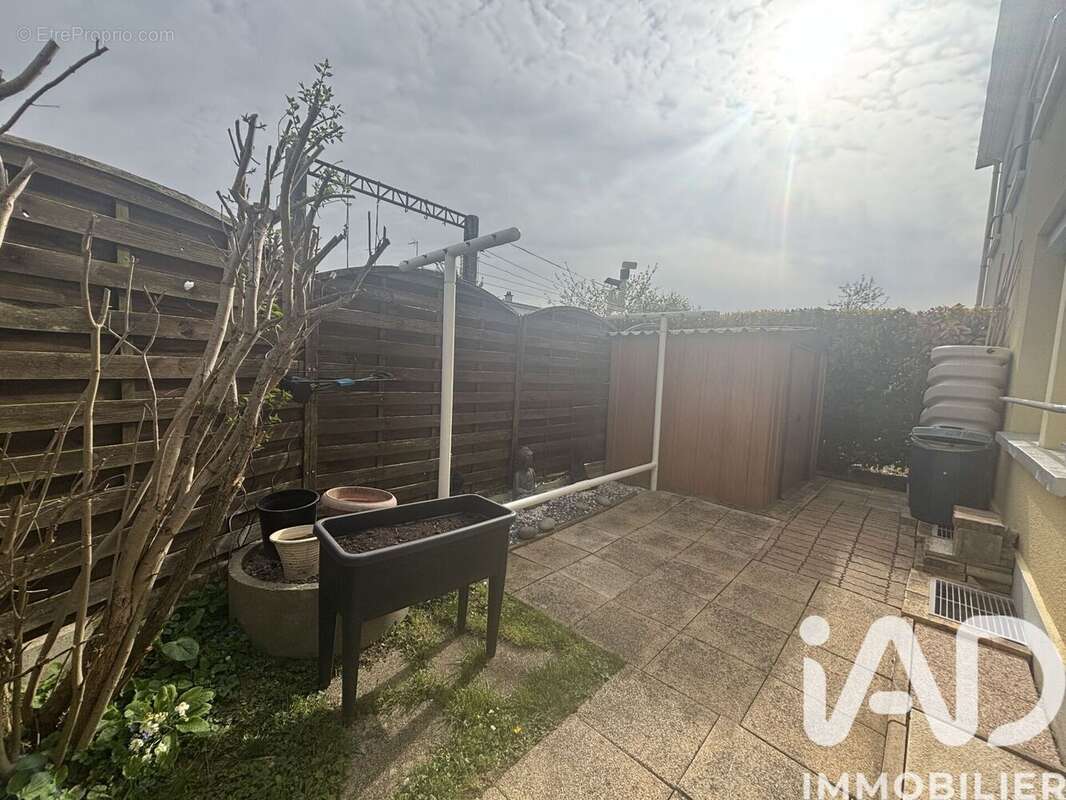 Photo 5 - Maison à SAINT-JULIEN-LES-VILLAS