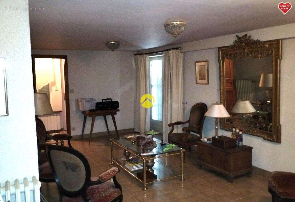 Maison à CHAMBON-SUR-VOUEIZE