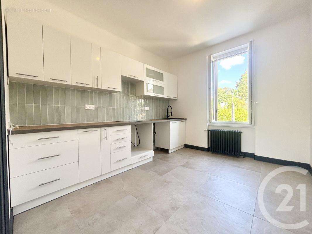 Maison 125 m² à Panazol  - photo 2