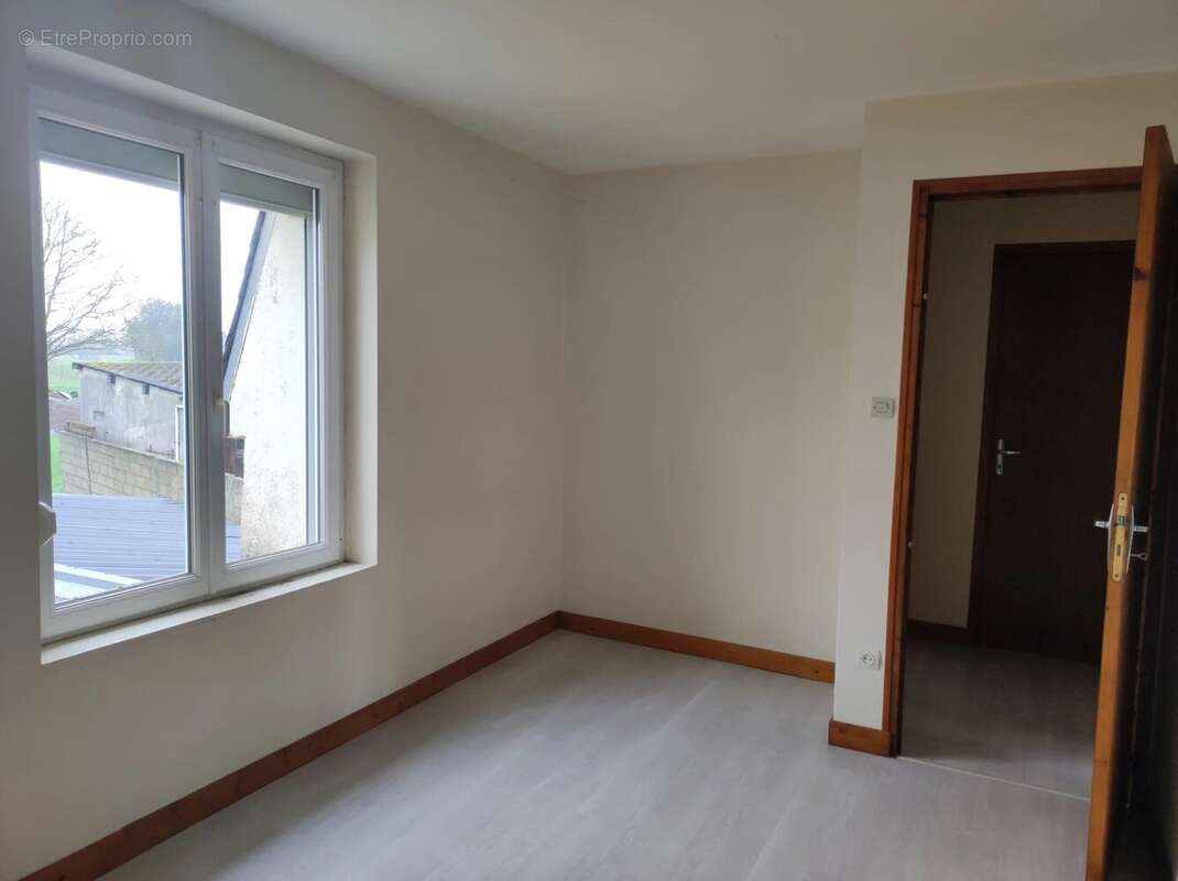 Maison à CHATELAUDREN