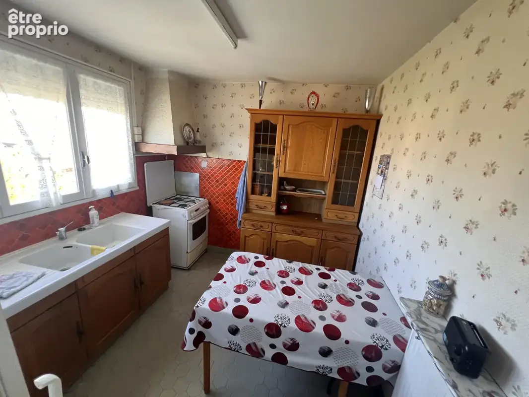À acheter à Romans-Sur-Isère (26) : maison avec 2 chambres + 1 bureau - photo 10