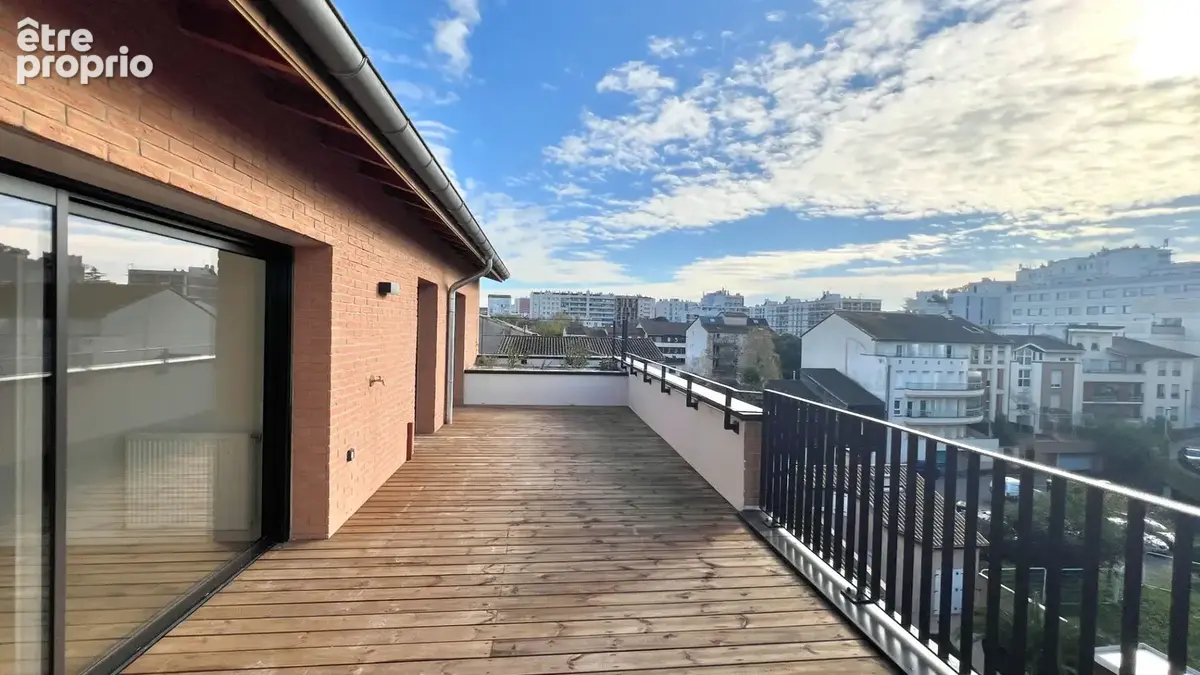 Appartement T5 - 109m2 - Quartier Saint-Michel - photo 7