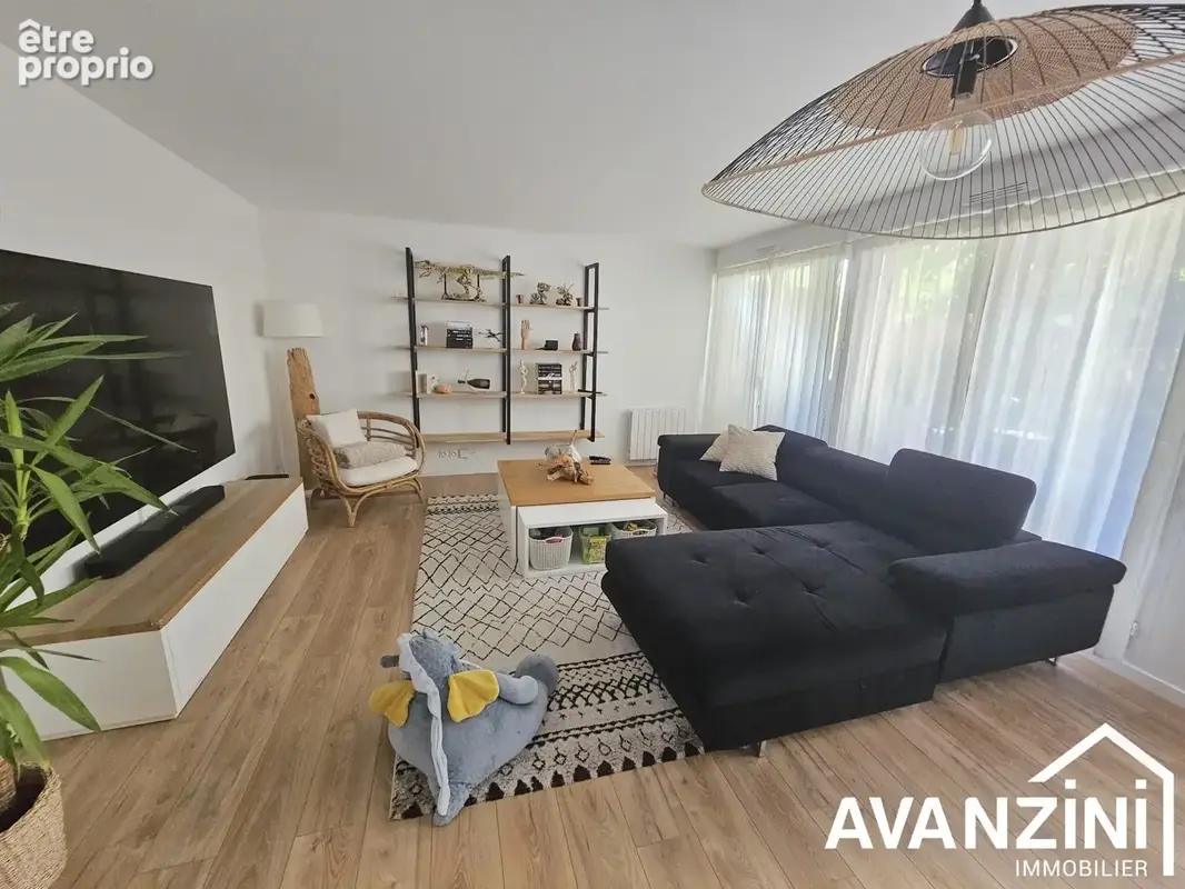 Appartement à MAGNY-LE-HONGRE