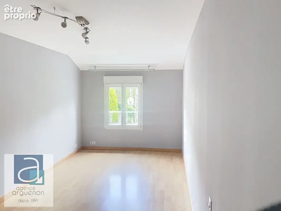 JUGON LES LACS - DOLO - Maison de 219m²  5 chambres - 3 dépendances - photo 11