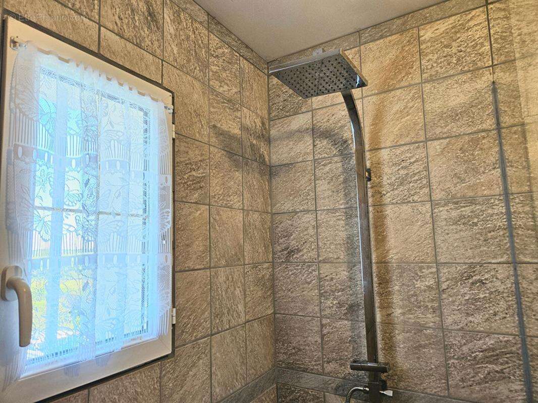VENDU PAR L'AGENCE - Cuigy En Bray - Maison de plain pied de 72 m2 - 2 chambres - sous-sol total sur 1.400 m2 de terrain plat - photo 13