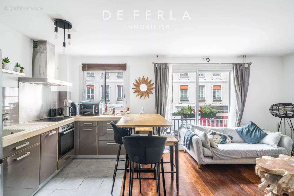 Appartement à PARIS-15E