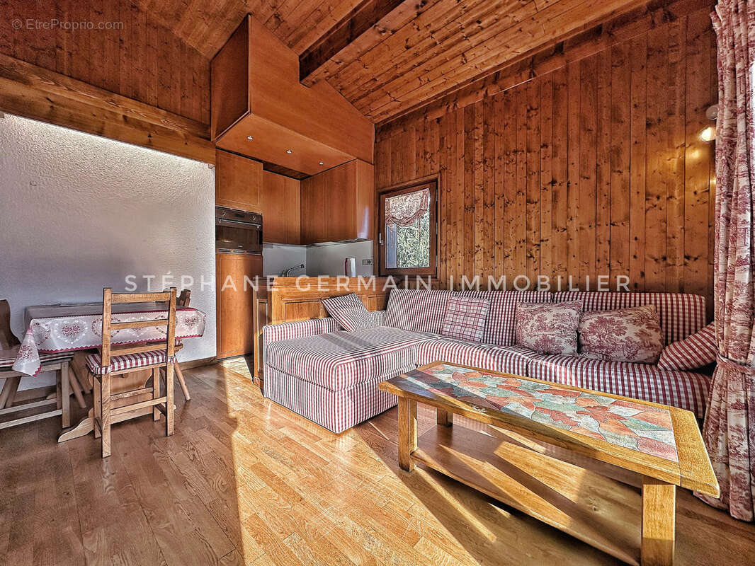 Appartement raffiné avec cheminée, balcon et vue imprenable - MEGEVE - photo 2