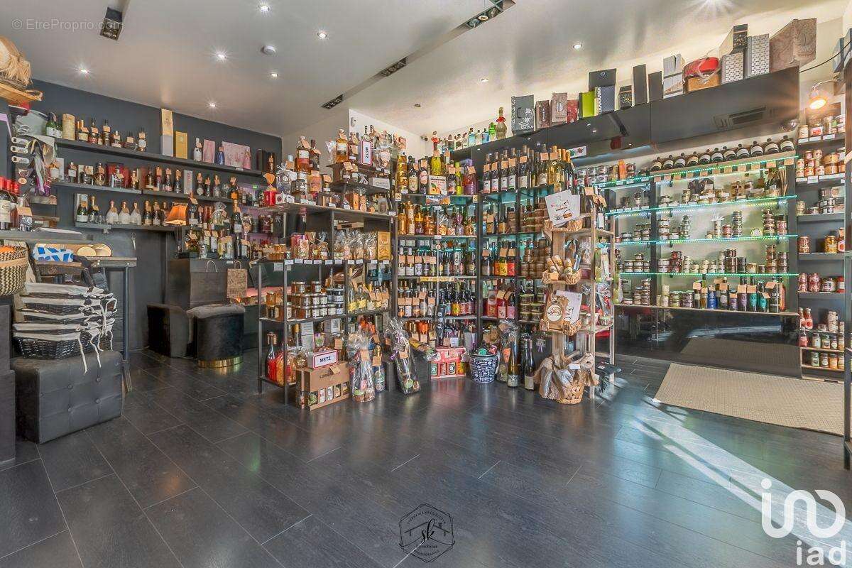 Photo 2 - Commerce à METZ