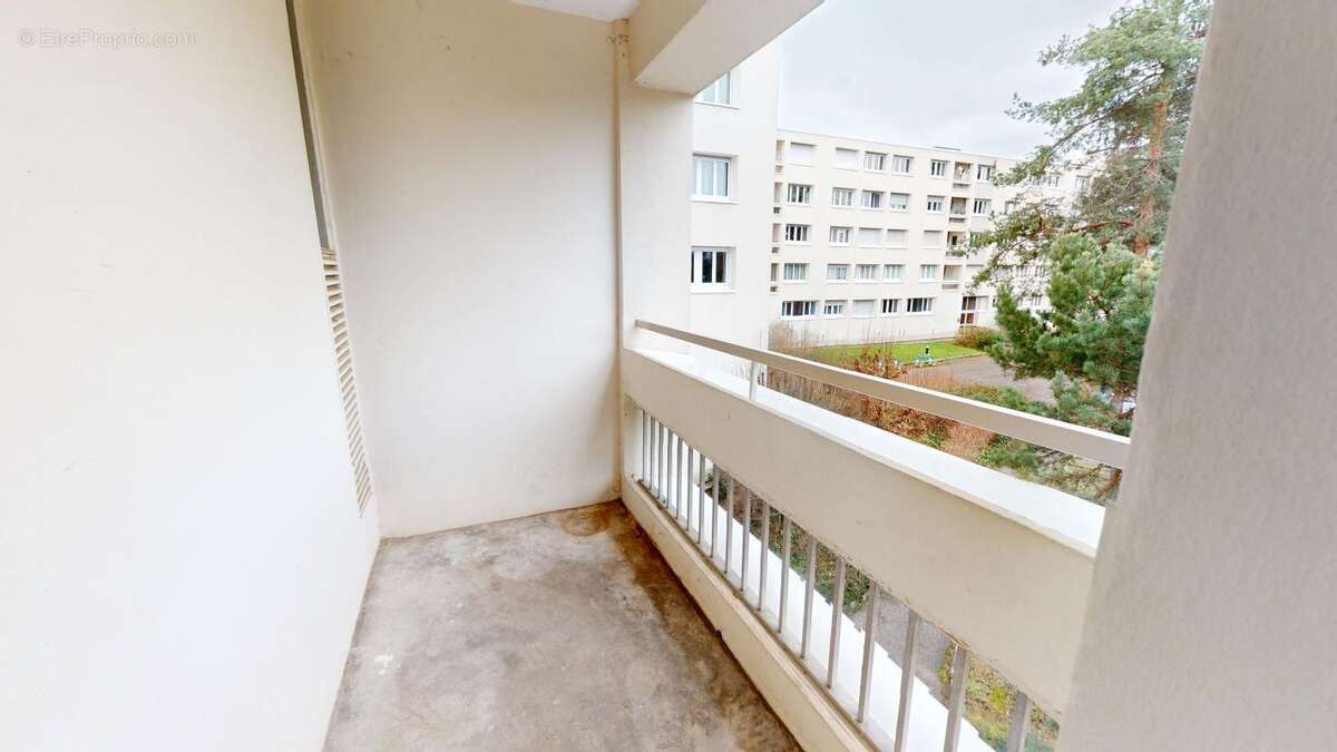 Appartement à SAINTE-FOY-LES-LYON